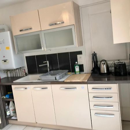 Agreable Maison Proche Gare Avec Parking Gratuit Ле-Ман Экстерьер фото