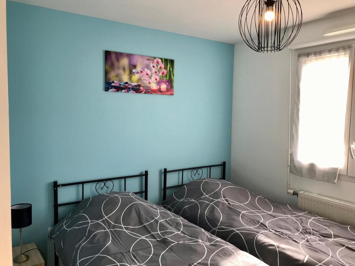 Agreable Maison Proche Gare Avec Parking Gratuit Ле-Ман Экстерьер фото
