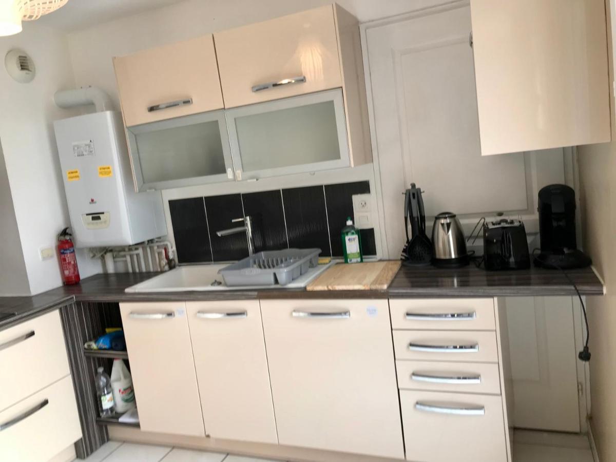Agreable Maison Proche Gare Avec Parking Gratuit Ле-Ман Экстерьер фото